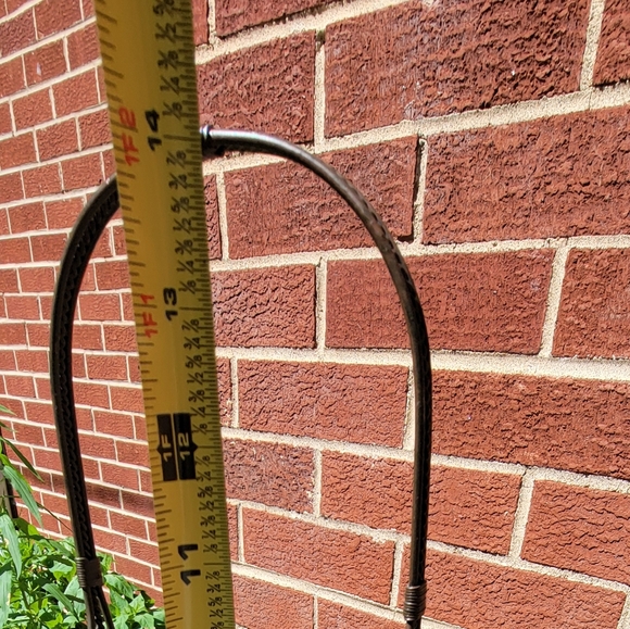 Wire Wine basket. - Picture 5 of 12